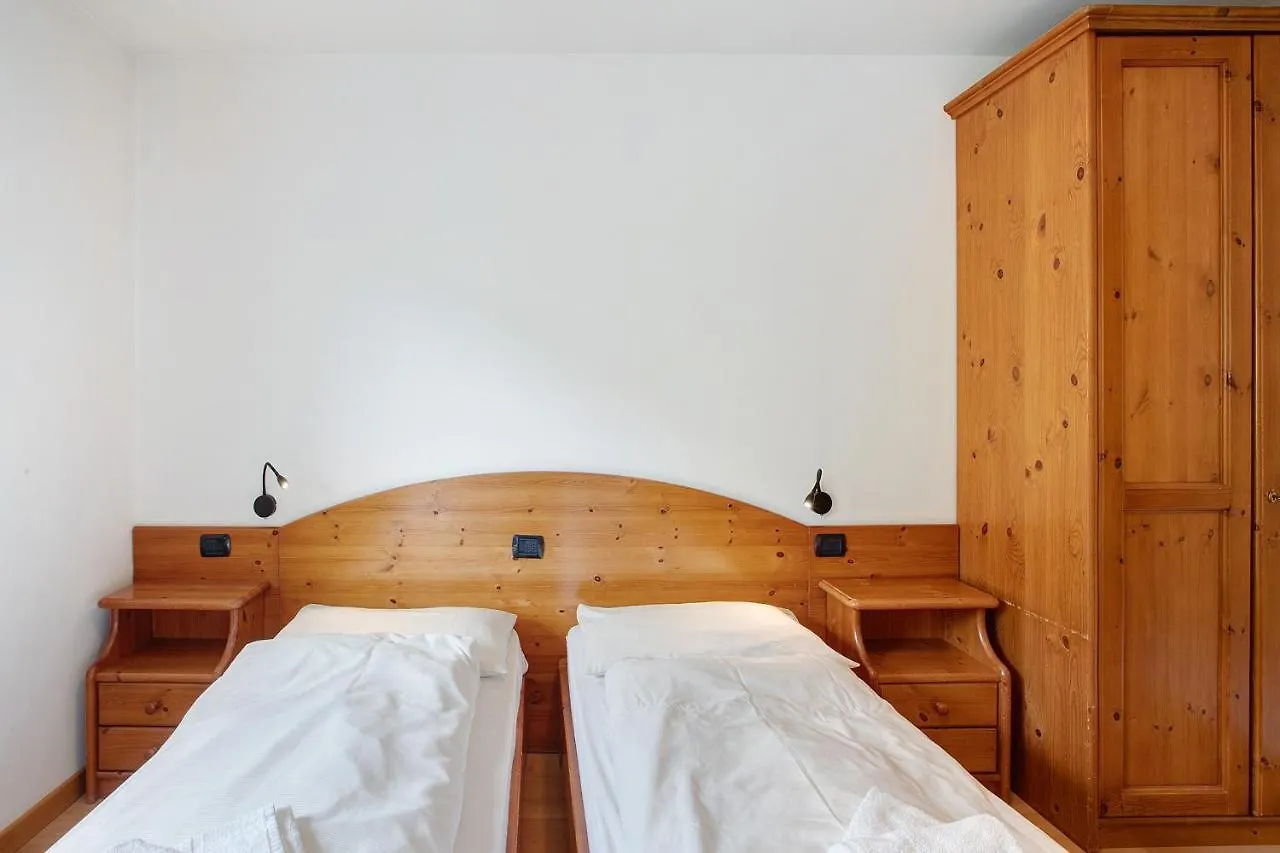 Chalet Anna Rododendro Livigno 0*,  Italia